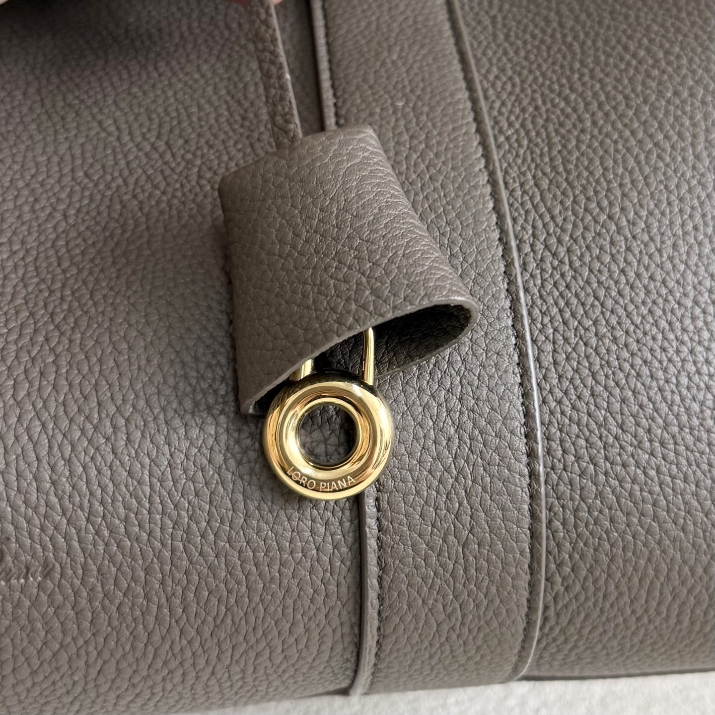 Loro Piana Loom L32 Calfskin 33x23x18cm