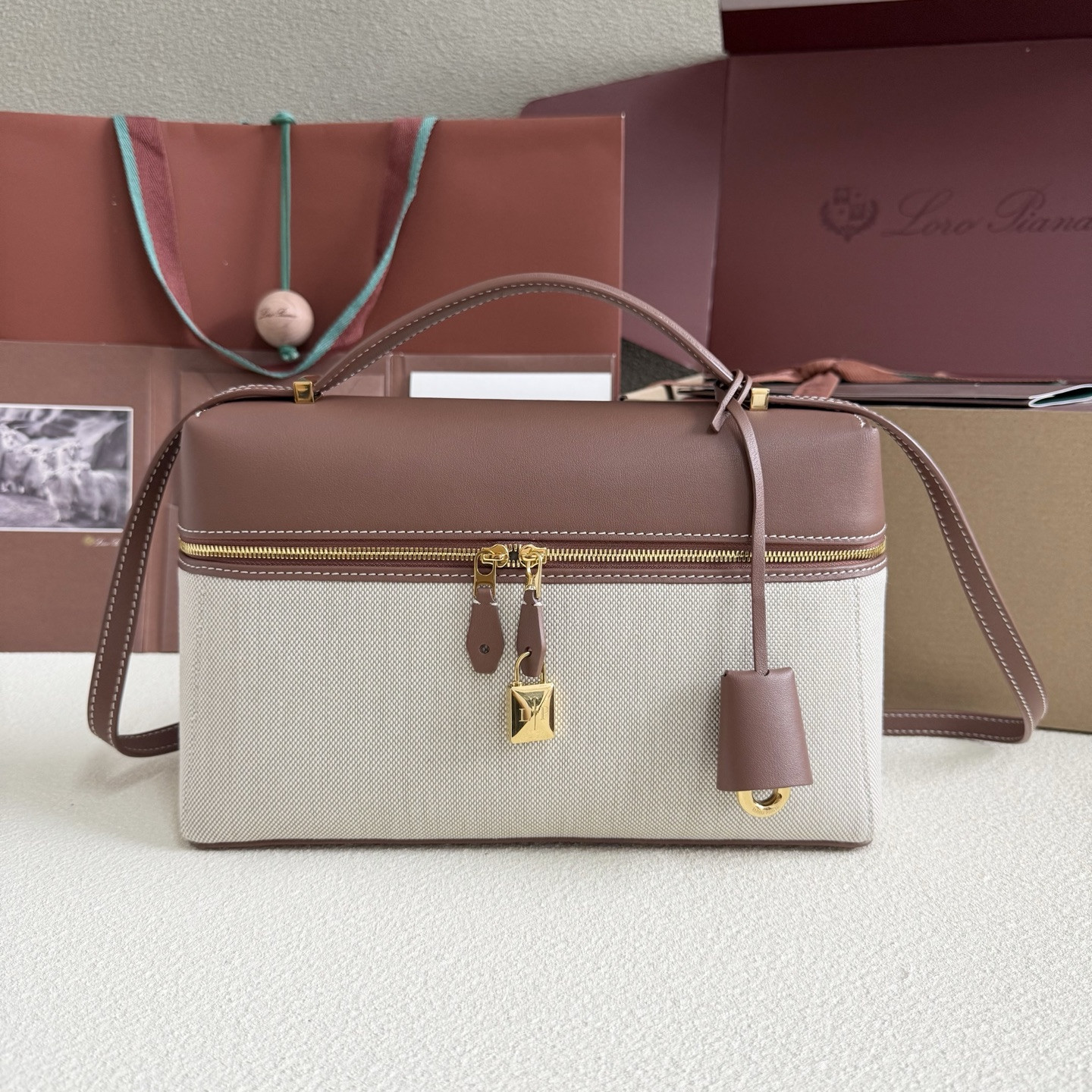 Loro Piana Extra Pocket L27 16x27x10cm