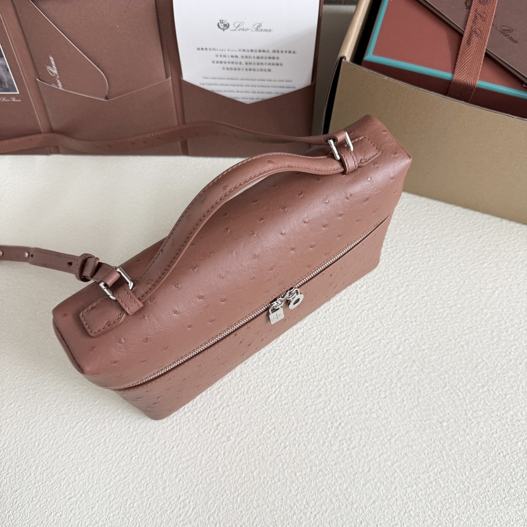 Loro Piana Extra Pocket L27 Ostrich-grained Leather 16x27x10cm