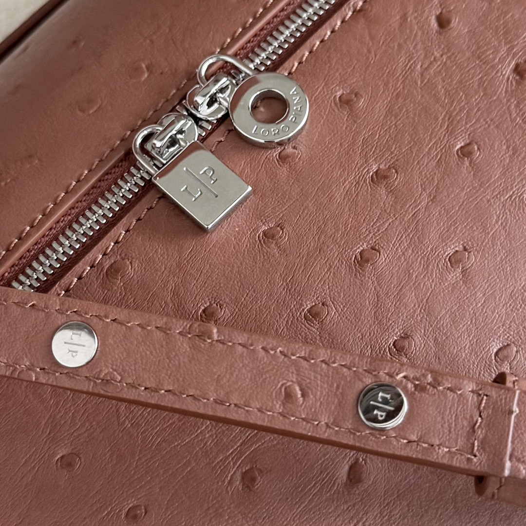 Loro Piana Extra Pocket L27 Ostrich-grained Leather 16x27x10cm