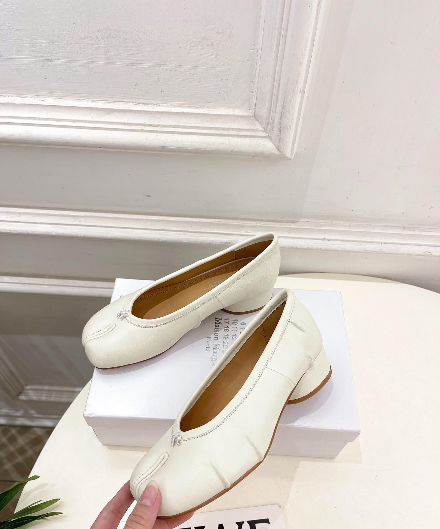 UA Maison Margiela Tabi Ballerina