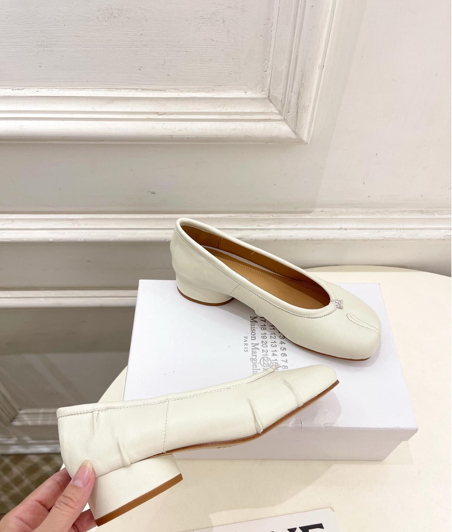 UA Maison Margiela Tabi Ballerina