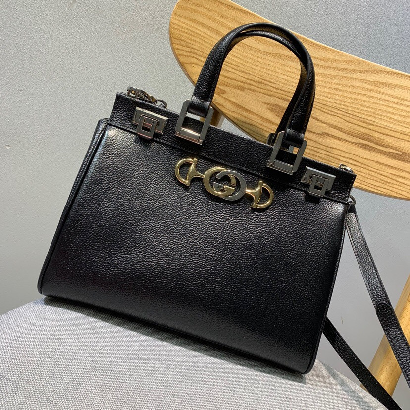 Gucci Zumi grainy leather small top handle bag